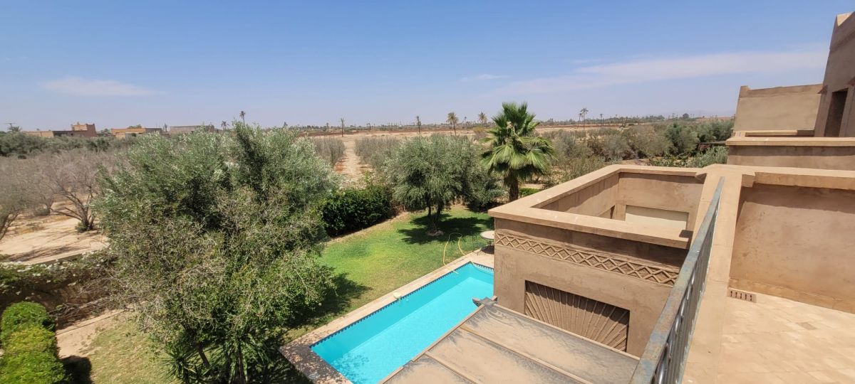 PISCINE DOMAINE MARRAKECH ROUTE DE FES